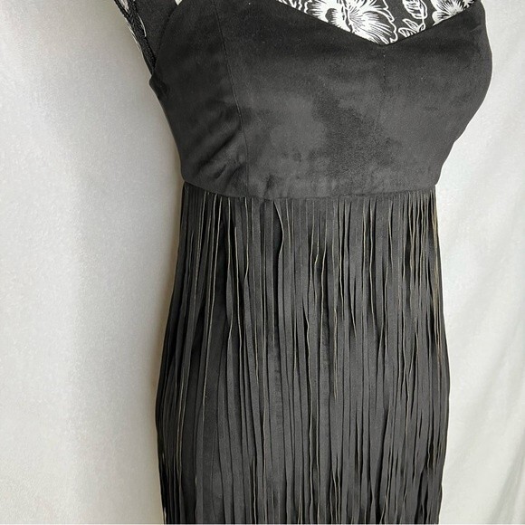 ROWLANDS FRINGE DRESS - Picture 4 of 9